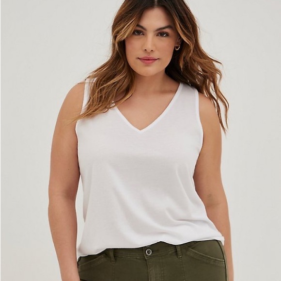 torrid Tops - Torrid Girlfriend Signature Jersey V-Neck Tank White
